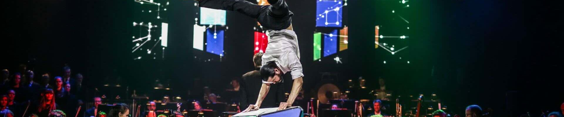 Rubiks-Cube-Acrobatic-Act-Unique Rubiks-Cube-Acrobatic-Act-Unique