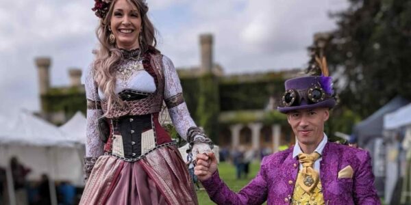 Steampunk-Stilt-Walker-luxury-private-parties