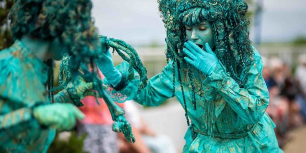 Turquoise-and-Gold-Living-Statues-Festivals