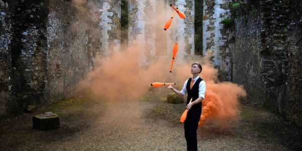 Walkabout-LED-Juggler-Corporate-Event