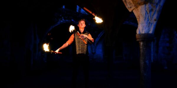 Walkabout-LED-Juggler-Fire-Show