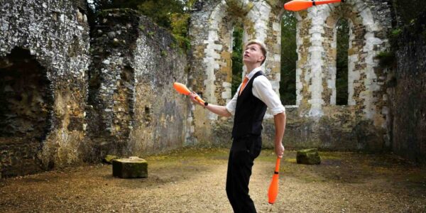 Walkabout-LED-Juggler-Public-Event