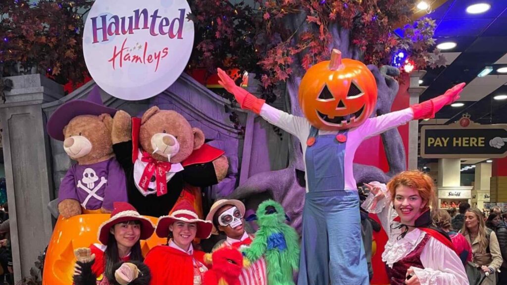 Halloween shopping centre activation in Hamleys.