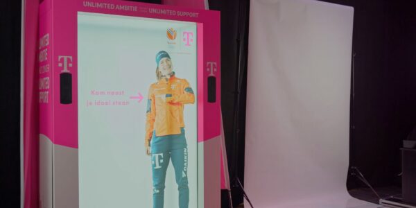 Hologram-Boxes-Brand-Activations