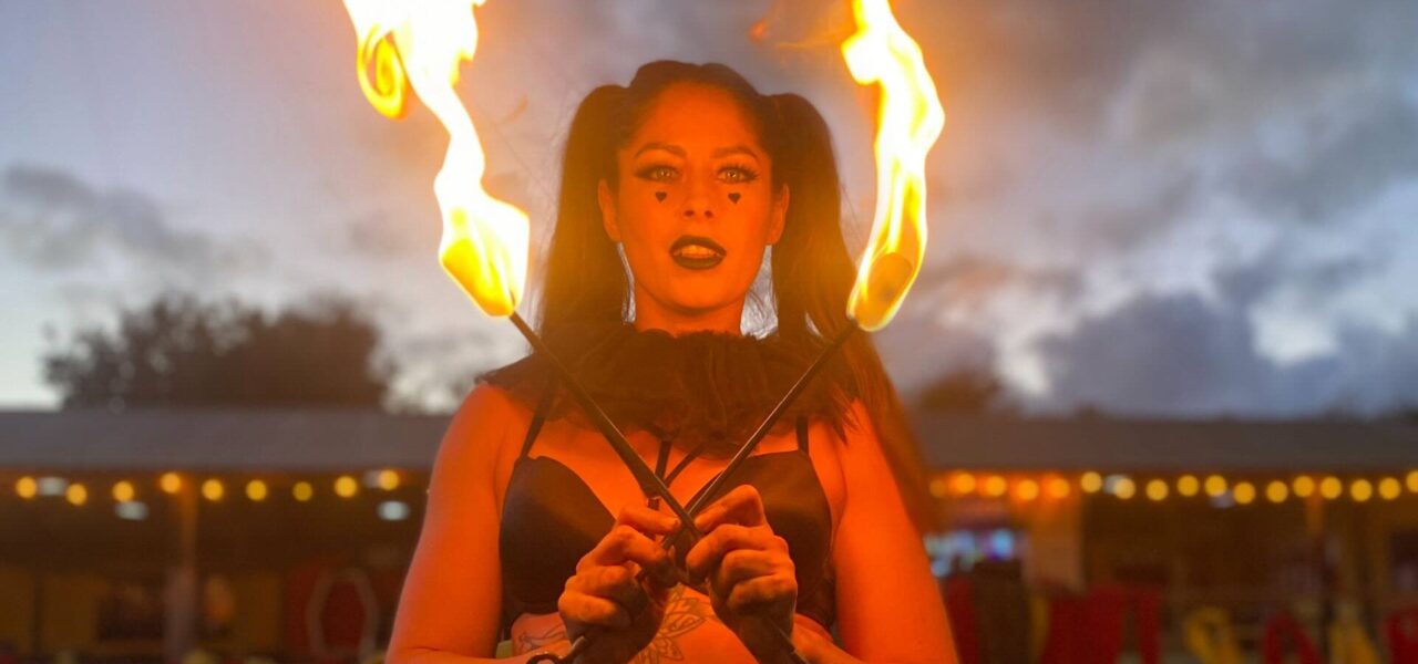 Horror-Circus-Show-Fire