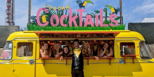 Immersive-Cocktail-Bar-gala-dinners
