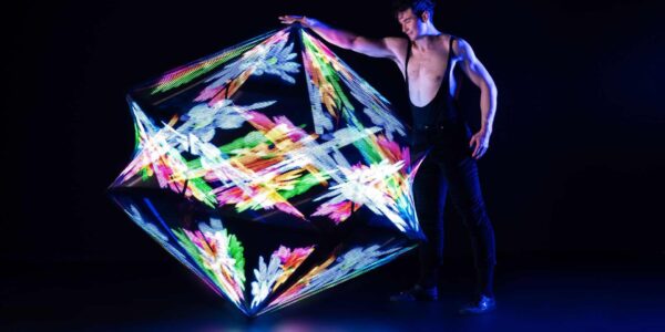 LED-Circus-Acts-modern-technology