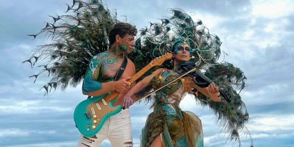 Peacock-Walkabout-Performers-Brand-Events