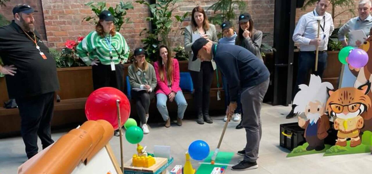 Mini-Golf-Team-Building-Public-Events