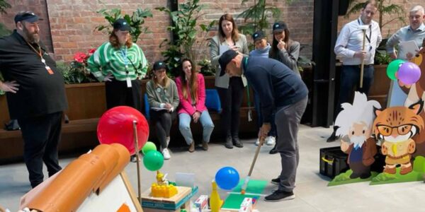 Mini-Golf-Team-Building-Public-Events