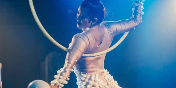 Pearl-Aerial-Show-Nautical-Entertainment