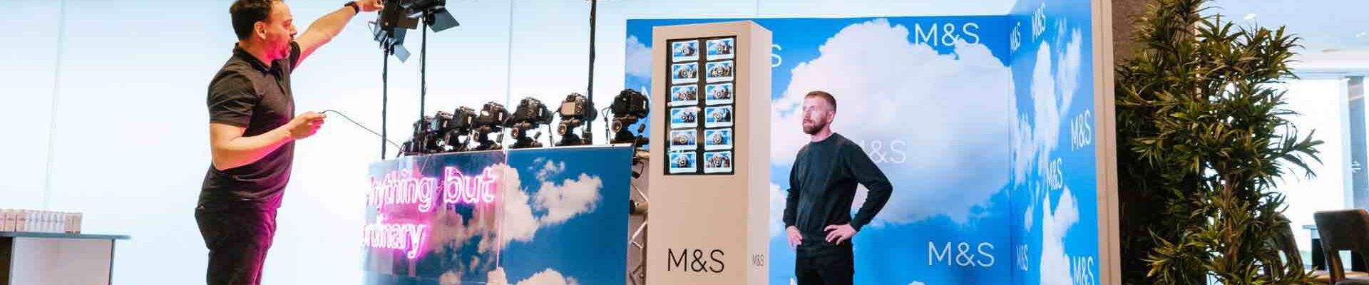 Video-Booth-180-Degrees-MS