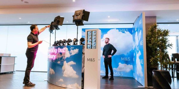 Video-Booth-180-Degrees-MS