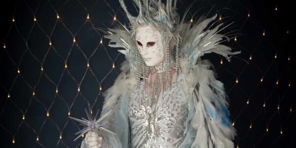 Meet-and-Greet-Ice-Queens-luxury-Christmas-entertainment