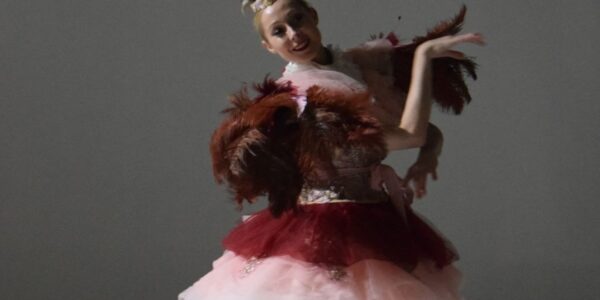 Vintage-Ballet-Dancer-Gala-Dinners