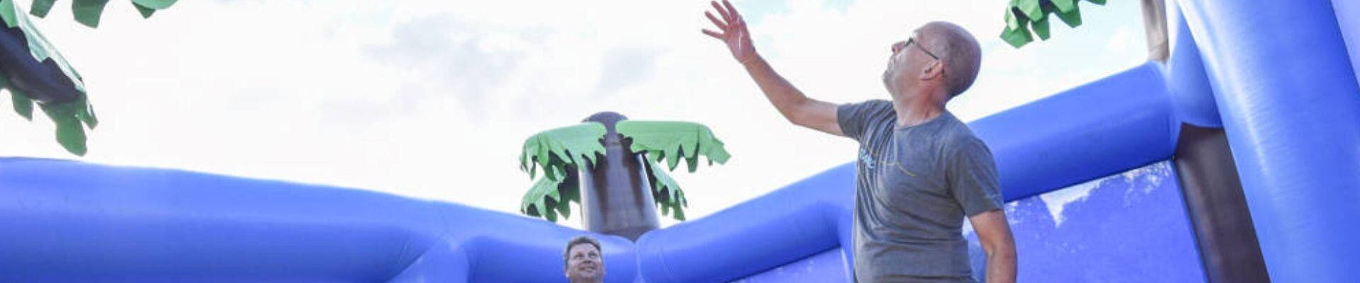 Boucy-Castle-Volley-Ball-Olympics-Team-Building