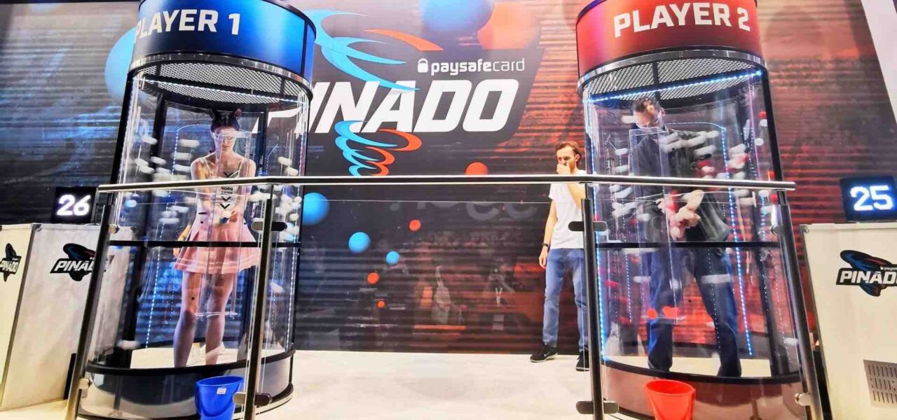Tornado-Ball-Grabber-For-Exhibitions