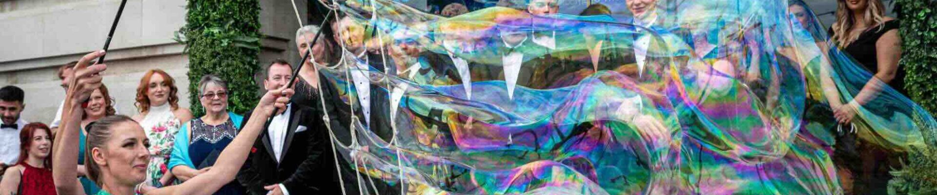 Walkabout-Bubbleologist-Festival-Events Walkabout-Bubbleologist-Festival-Events