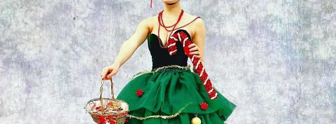 Walkabout-Christmas-Entertainers-Christmas-Themed-Events Walkabout-Christmas-Entertainers-Christmas-Themed-Events