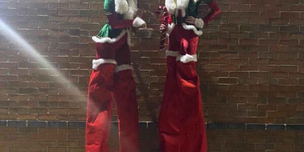 Walkabout-Christmas-Entertainers-Elves