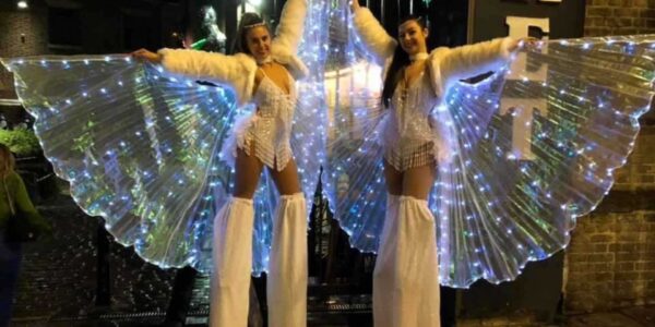 Walkabout-Christmas-Entertainers-Snow-Queens