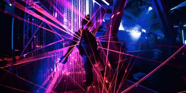 Immersive-Laser-Performance