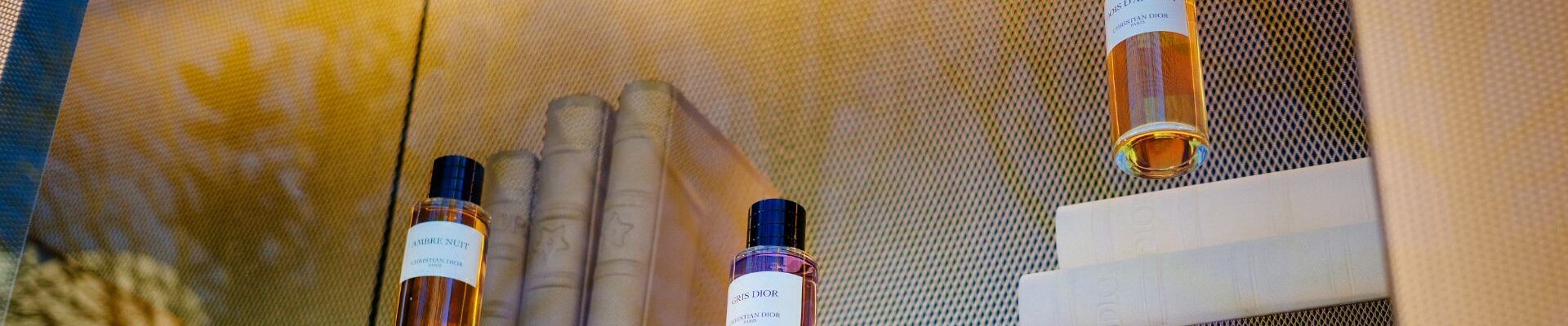 Levitating-Dior-Bottles Levitating-Dior-Bottles