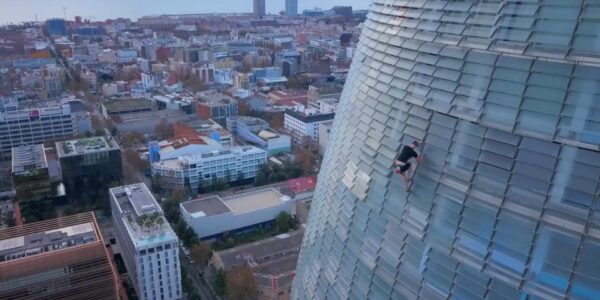 Book-Shard-Climber-Guest-Appearance-For-Events