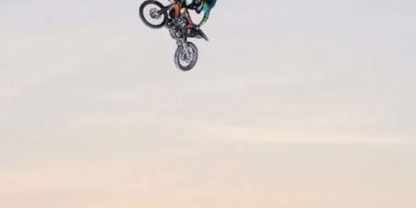 Freestyle-Motocross-Display