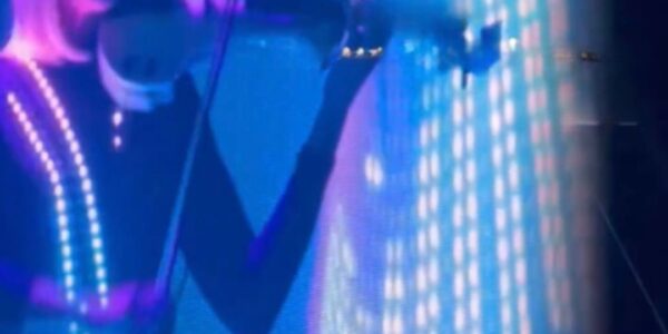 LED-Violinist-For-Hire