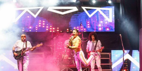 Queen-Tribute-Band-Live-Festival-Show