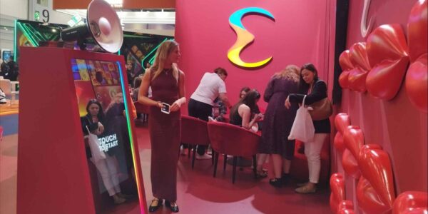 magic-mirror-photo-booth-brand-activations