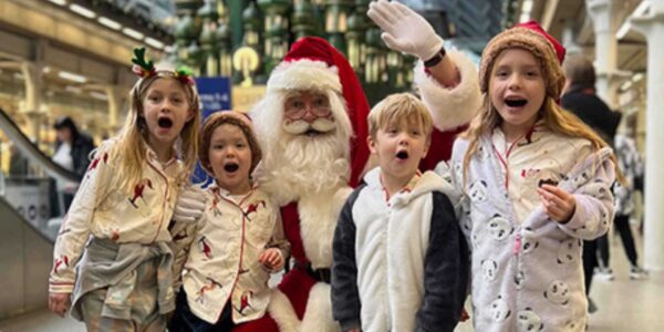 Authentic-Santa-Performer-Public-Events