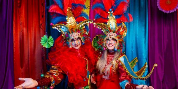 Brazilian-Style-Carnival-Acts-Circus-Performers