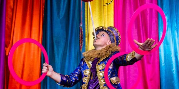 Brazilian-Style-Carnival-Acts-Family-Fun-Days