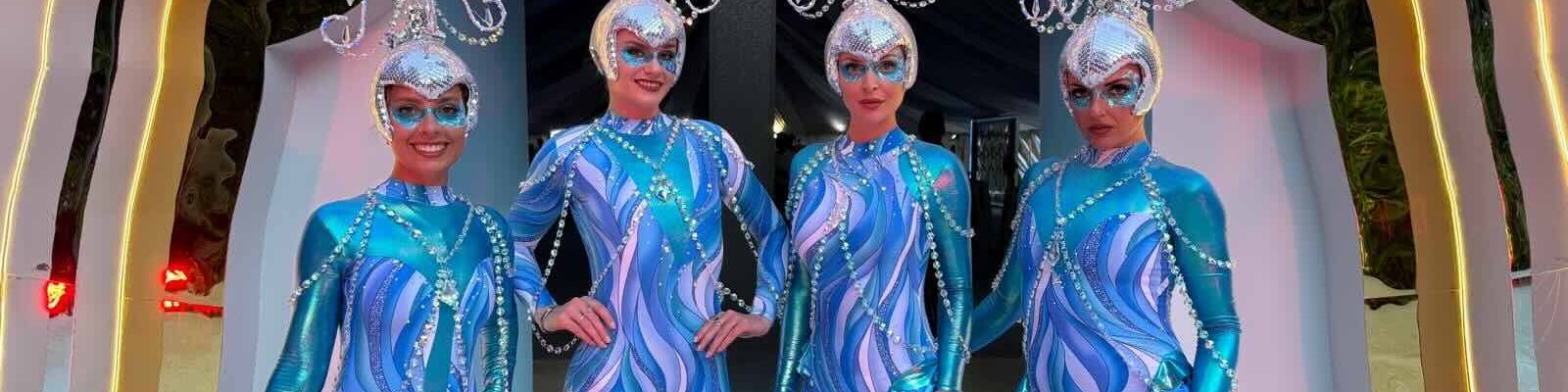 Crystal-Chandelier-Canapé-Hostesses-Luxury Crystal-Chandelier-Canapé-Hostesses-Luxury