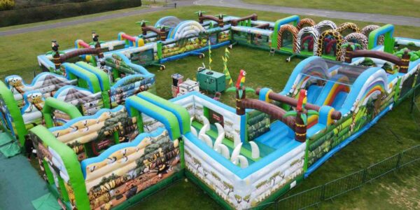 Jungle-Themed-Obstacle-Course-Company-Fun-Days