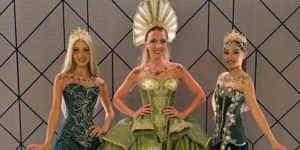 Luxury-Venetian-Walkabout-Act-Gala-Dinners