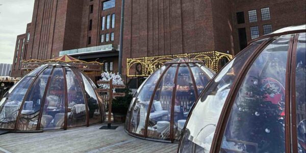 Outdoor-Dining-Igloos-Corporate-Events