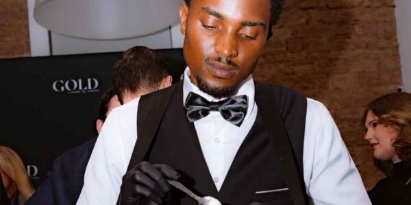 Roaming-Caviar-Service-Luxury-Brand-Activation-Option