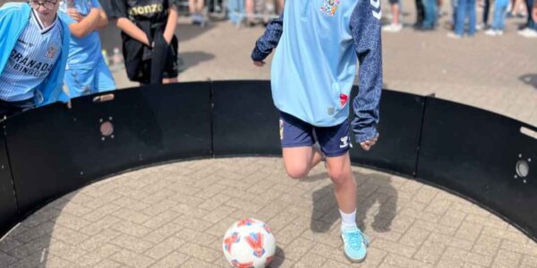UK-Fast-Feet-Football-Game-Fan-Zones