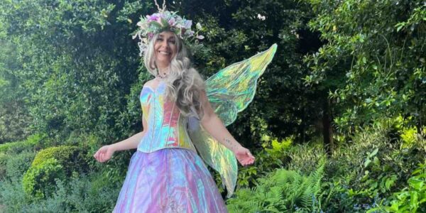 Vibrant-Fairy-Stilt-Walker-Walkabout-Entertainment