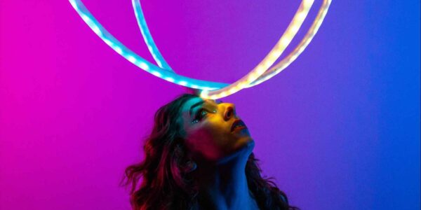 Multi-Hoop-Performer-Brand-Activation