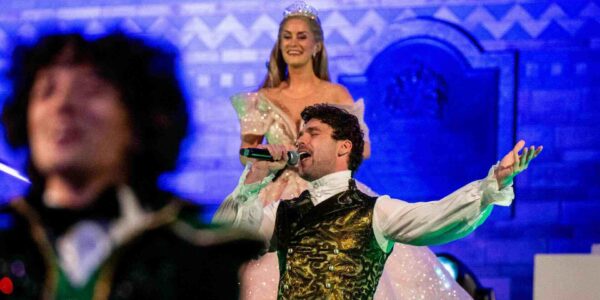 Oz-Themed-Performers-Company-Events