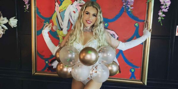 Balloon-Showgirls-Las-Vegas-Themed-Events
