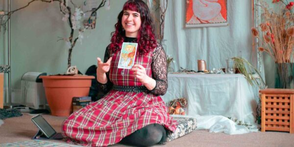Corporate-Tarot-Reader-Company-Events