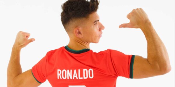 Cristiano-Ronaldo-Lookalike-Half-Time-Shows
