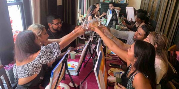 corporate-painting-class-creative-company-fun-days