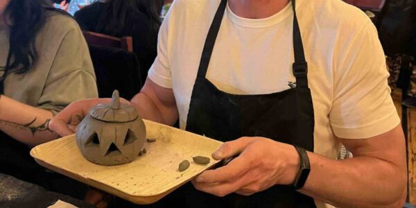 corporate-painting-class-gala-dinner-experiences