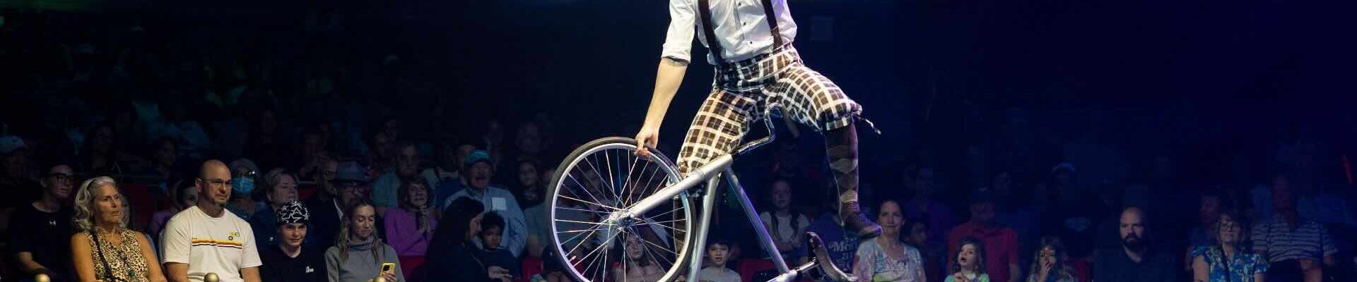 Circus-Bicycle Act-Festivals Circus-Bicycle Act-Festivals